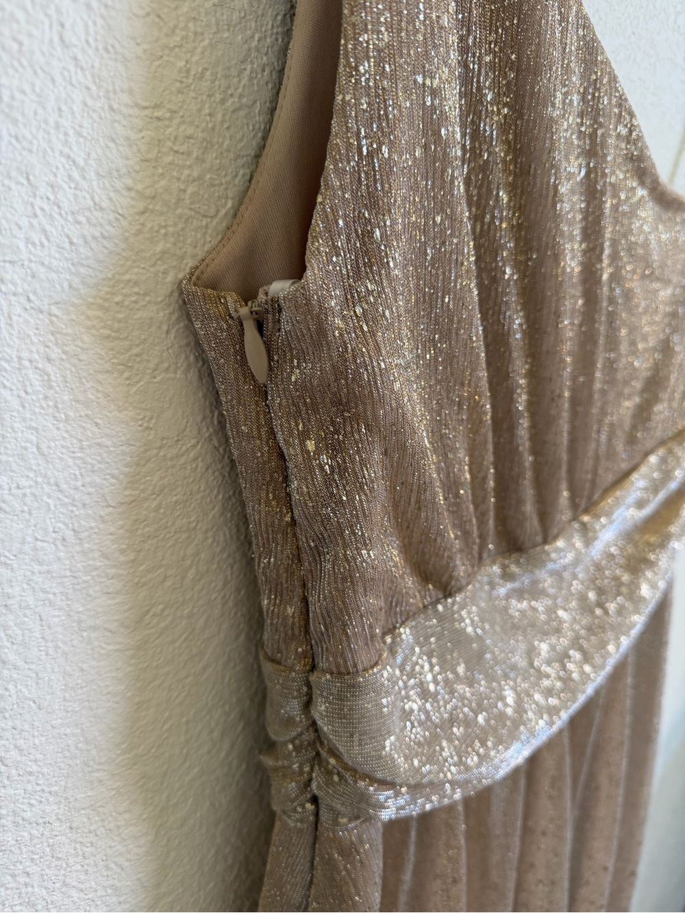 Lulus Luminous Grace Gold One-Shoulder Maxi Dress Size M - Picture 8 of 10
